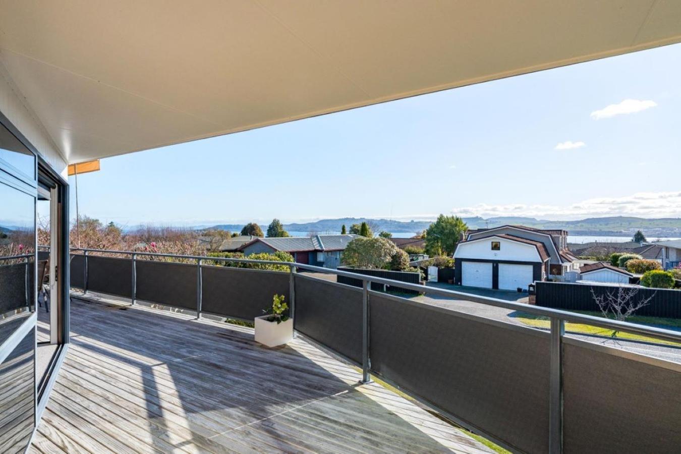 Lake Taupo Outlook - Table Tennis, Great Location Exteriör bild